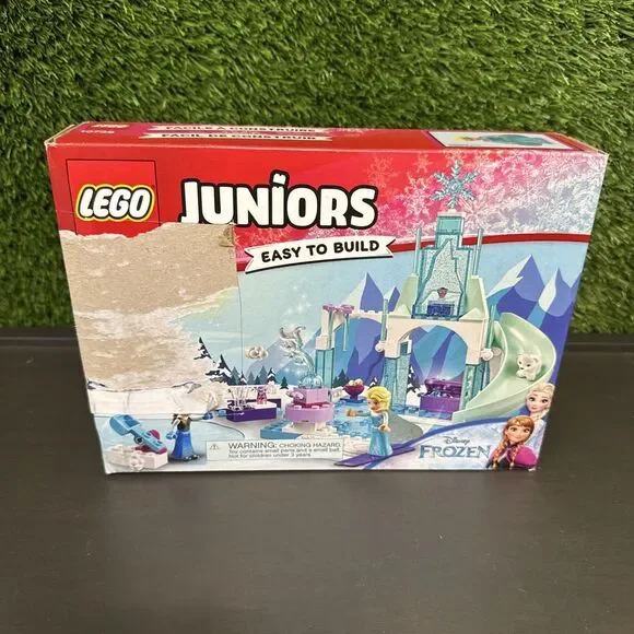 LEGO Juniors 10736 Disney Anna & Elsa's Frozen Playground New Damaged Box - Picture 1 of 6